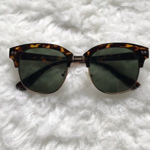 Forever 21 Tortoise Shell Sunglasses